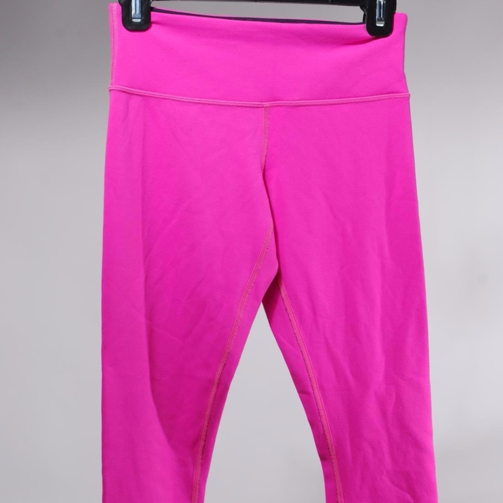 Lululemon Pink Under Crop Wunder Work Out Leggings